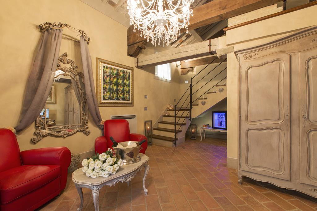 Le Bifore Cortona Bilik gambar